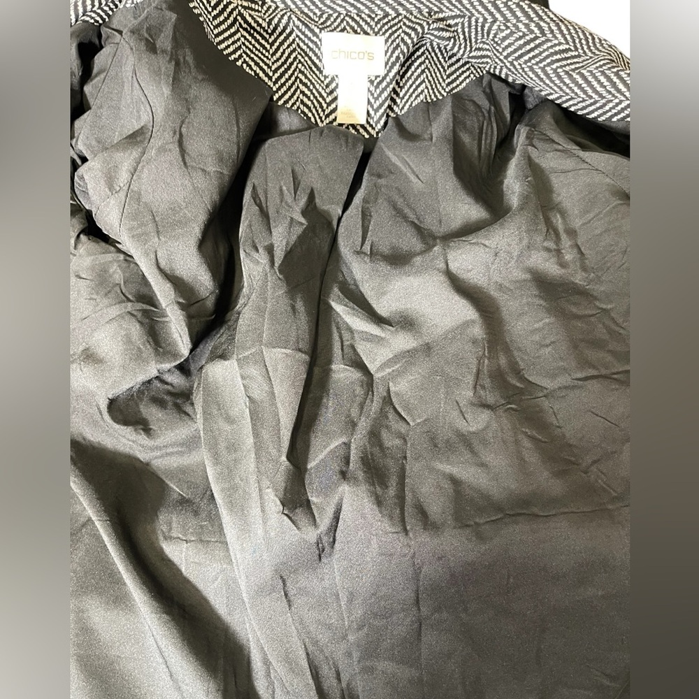 Chico’s blazer size 8 petite black & white herringbone jacket blazer 🖤🖤 - Picture 9 of 11